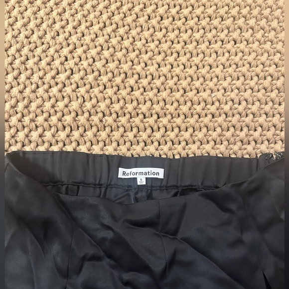 Reformation Cleo Satin two piece! NWT! Never been worn! - Picture 9 of 11